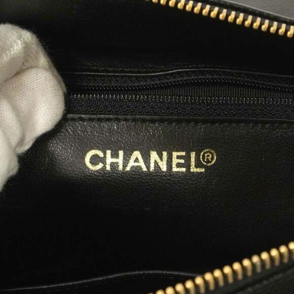 CHANEL Black Caviar Leather Shoulder Bag - Picture 5 of 16